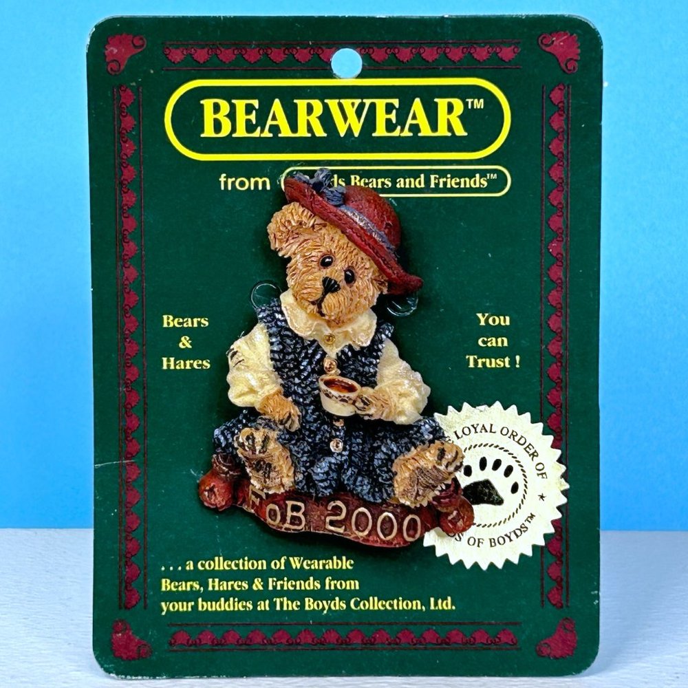 Bearwaer by Boyd's‎ Bears Pin "FOB 2000" Vintage 2000 Brooch